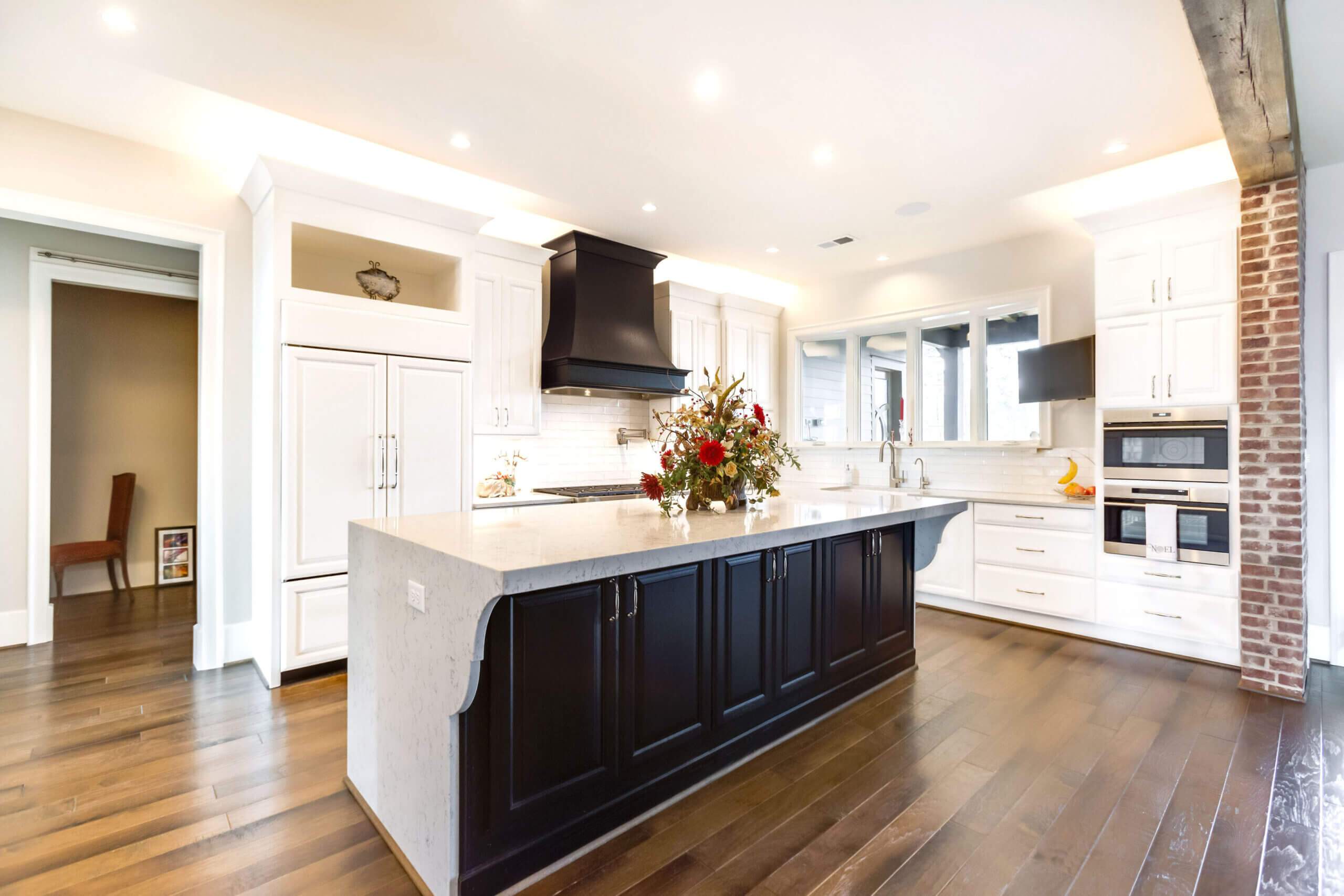 maple and oak white cabinetry used in kitchen design contest